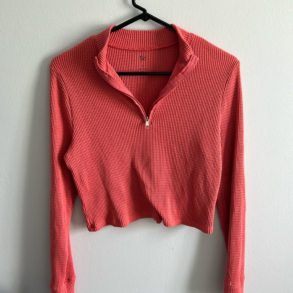 SO brand Juniors XL long sleeve crop top!